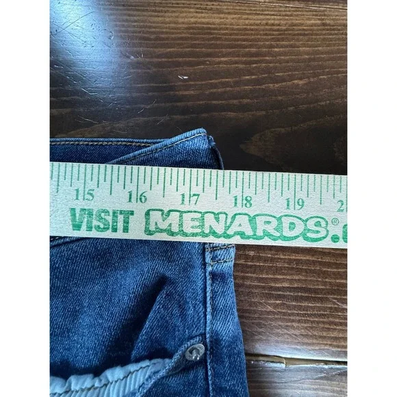 Calvin Klein Mens Straight Denim Shorts Blue Medium Wash W36 40719LU - Picture 3 of 12